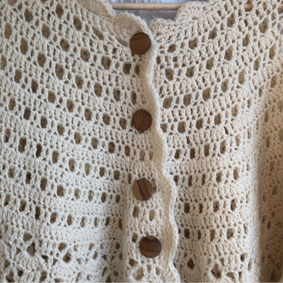 Handmade Cream Crochet Wool Knit Oversized Button Up Sweater Cape - Picture 10 of 15